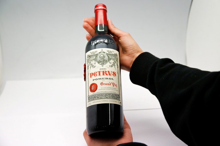Rượu vang đỏ Petrus- Thức uống của giới thượng lưu Pháp